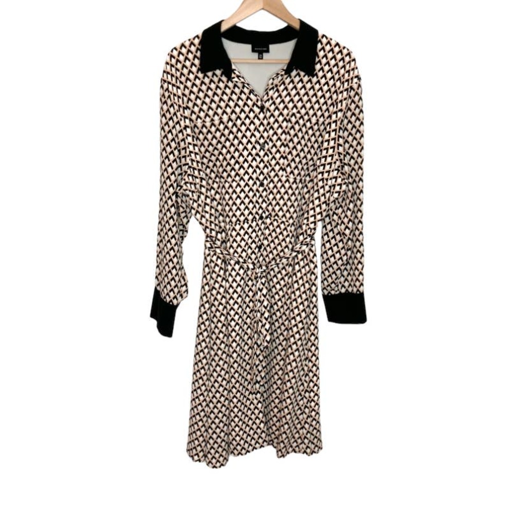 Elegant Black and White Patterned Dress